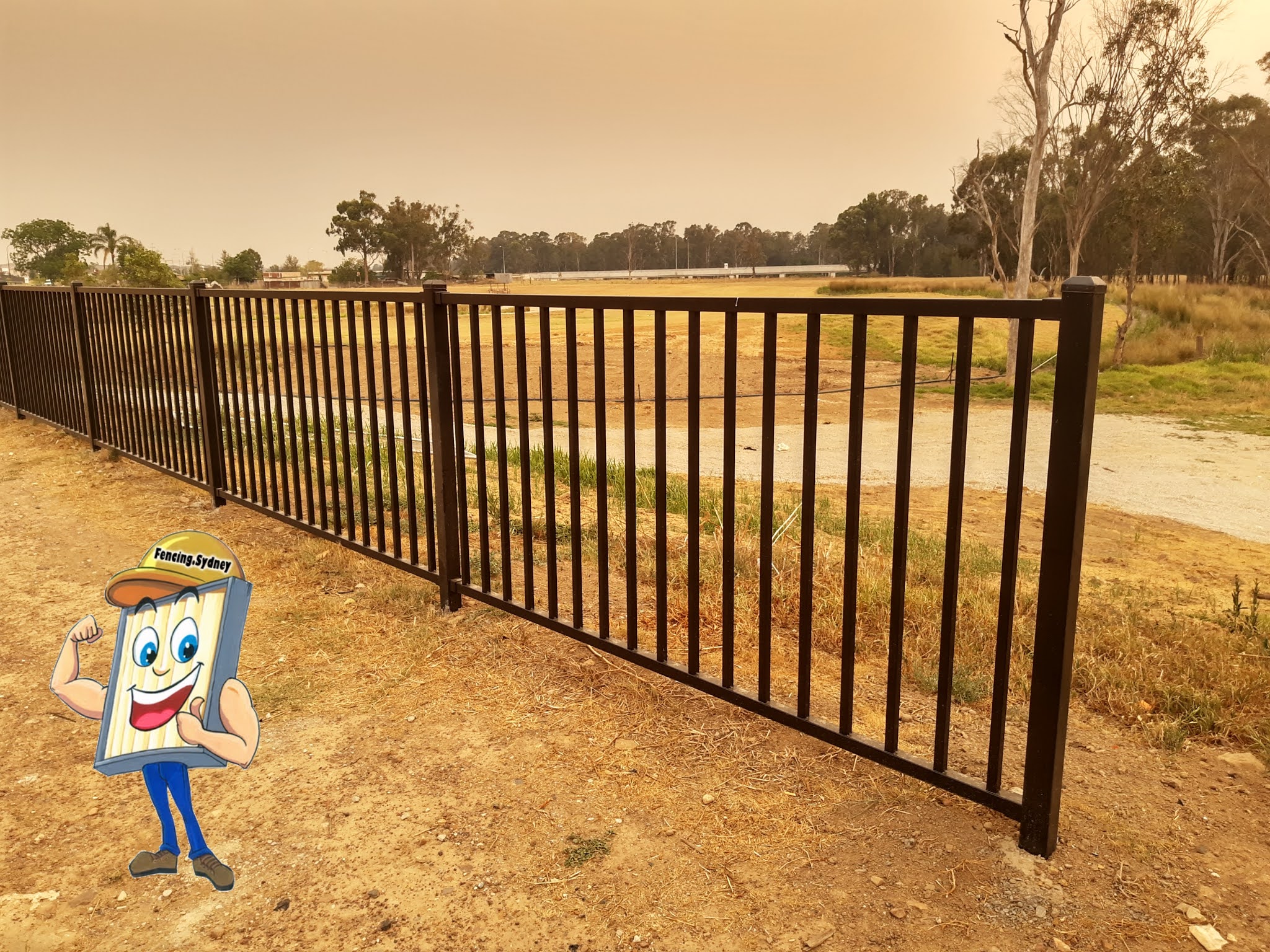 Flat top pool fence